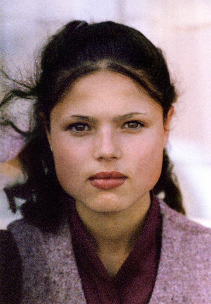 Portrait d'une jeune femme, Mayfair, Johannesburg, 1982 / Rina Sherman