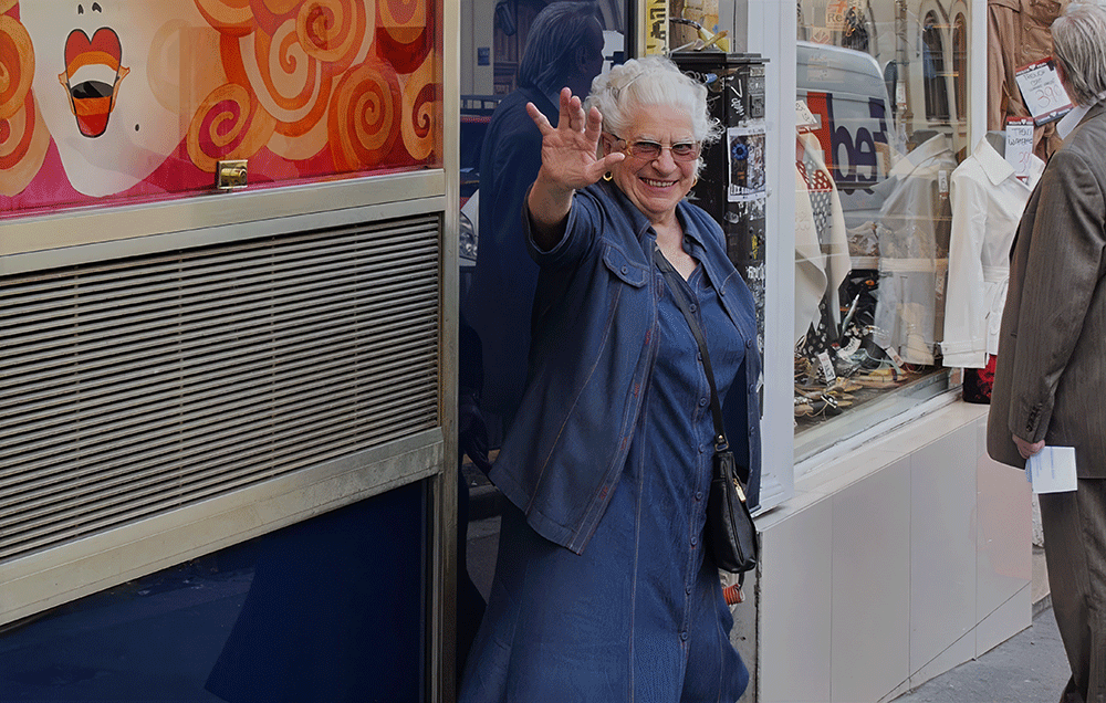 Michou, c'est moi ! le film / Rina Sherman Moments choisis du tournage du IXe déjeuner pour les personnages âgées chez Michou le15 juillet 2014 https://www.rinasherman.com/films/grands-portraits/michou-cest-moi-le-film-2013-2016/