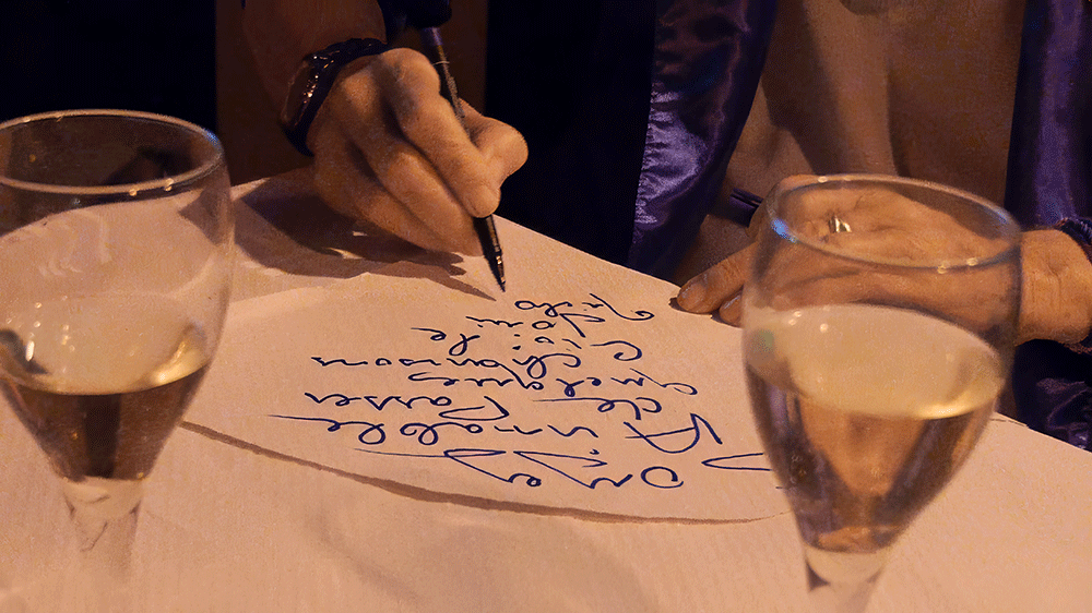 Le spectacle, Michou's Folies, Cabaret Michou, avec quelques nouveaux numéros, avec Michou et les Michettes, le 23 septembre 2014 https://www.rinasherman.com/films/grands-portraits/michou-cest-moi-le-film-2013-2016/