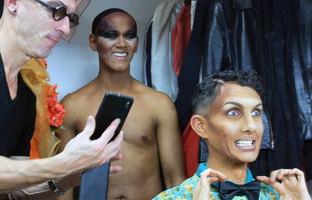 Michou, c'est moi ! le film / Rina Sherman L3 octobre 2014, coullisses de création de Stromae / Fabian https://www.rinasherman.com/films/grands-portraits/michou-cest-moi-le-film-2013-2016/ @fabspectacle