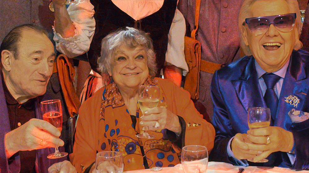 Michou c'est moi ! – le film / Rina Sherman Storyboard chronologique des tournages de 2013 à 2016 de Michou, du Cabaret, le spectacle de transformistes et les déjeuners-spectacles pour les personnes âgées de Montmartre. Le Xle déjeuner pour personnes âgées, "Les Poilus", le 11 novembre 2014 https://www.rinasherman.com/films/grands-portraits/michou-cest-moi-le-film-2013-2016/