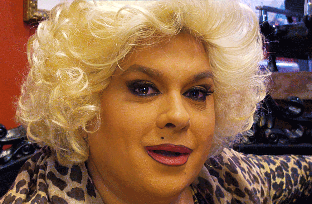 Michou, c'est moi ! – le film / Rina Sherman Storyboard chronologique des tournages de 2013 à 2016 de Michou, du Cabaret, le spectacle de transformistes et les déjeuners-spectacles pour les personnes âgées de Montmartre. Bar d'Anne à Montmartre ave Michou, @zizedupanier , Anne et @patricegalifi https://www.rinasherman.com/films/grands-portraits/michou-cest-moi-le-film-2013-2016/ @zizedupanier Jean-Louis Naitana aka Thierry Wilson